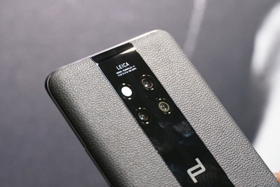 Trên tay Huawei Mate 20 RS Porsche Design Trên tay Huawei Mate 20 RS Porsche Design