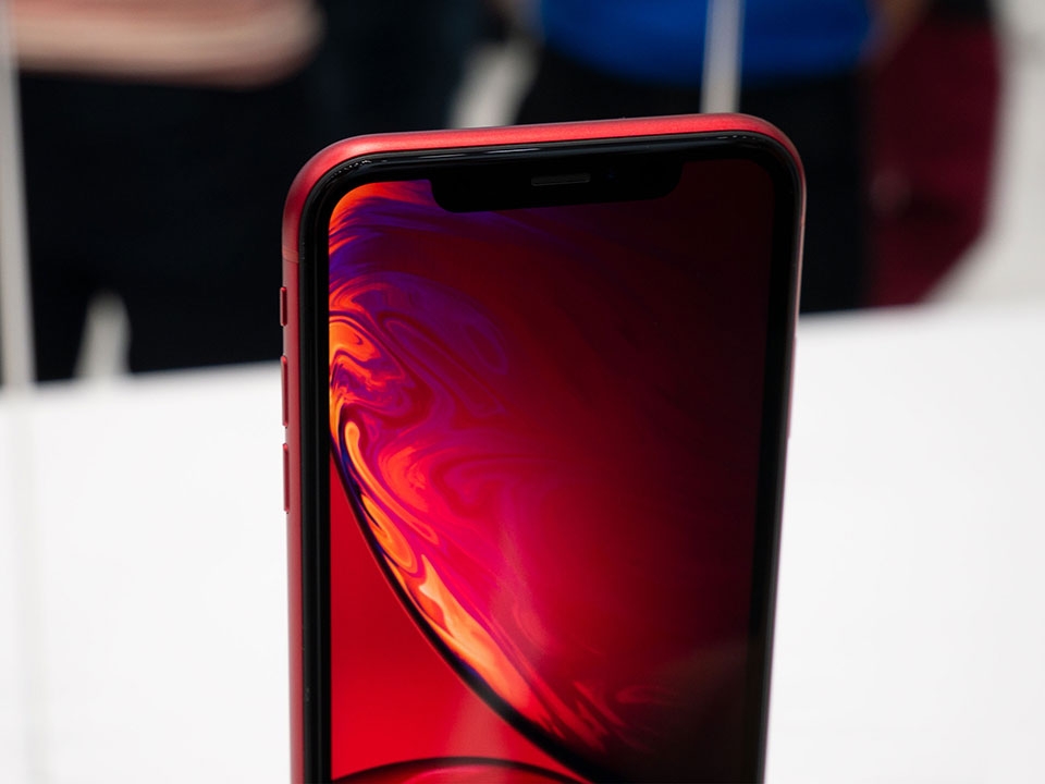 Trên tay iPhone XR