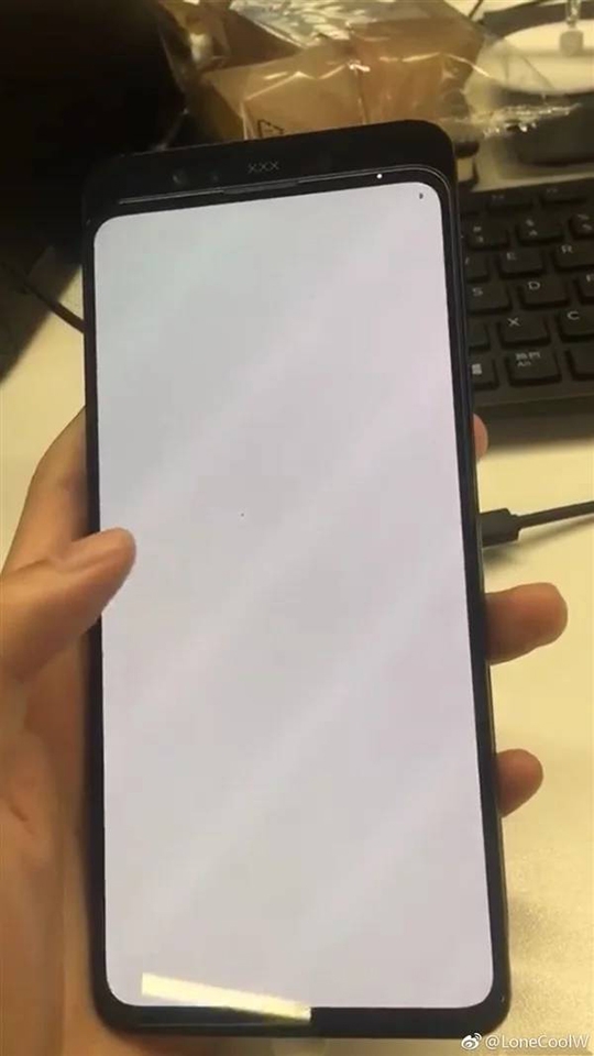 Rò rỉ ảnh thực tế Xiaomi Mi MIX 3 Rò rỉ ảnh thực tế Xiaomi Mi MIX 3