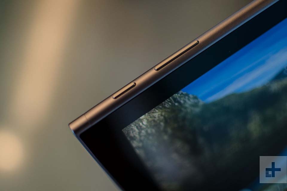 Trên tay Galaxy Book 2 (ảnh 7) Trên tay Galaxy Book 2 (ảnh 7)