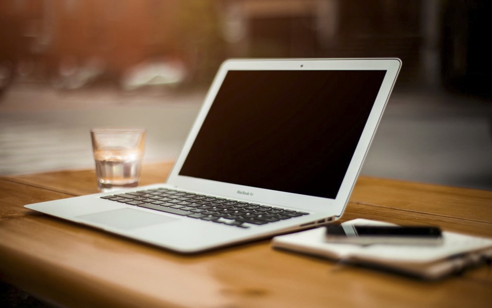 giá bán Macbook Air