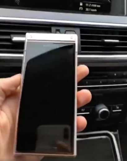 Samsung SM-W2019