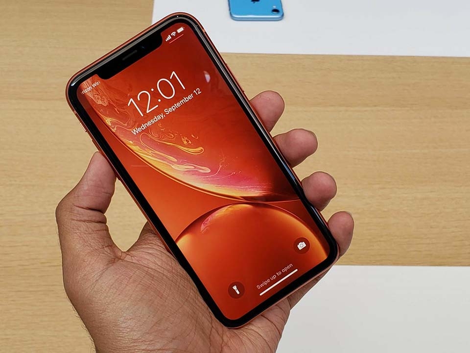 iPhone XR iPhone XR