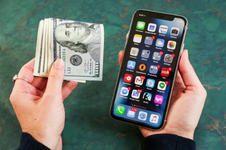 Có nên nâng cấp lên iPhone XR từ iPhone SE? (ảnh 8) Có nên nâng cấp lên iPhone XR từ iPhone SE? (ảnh 8)