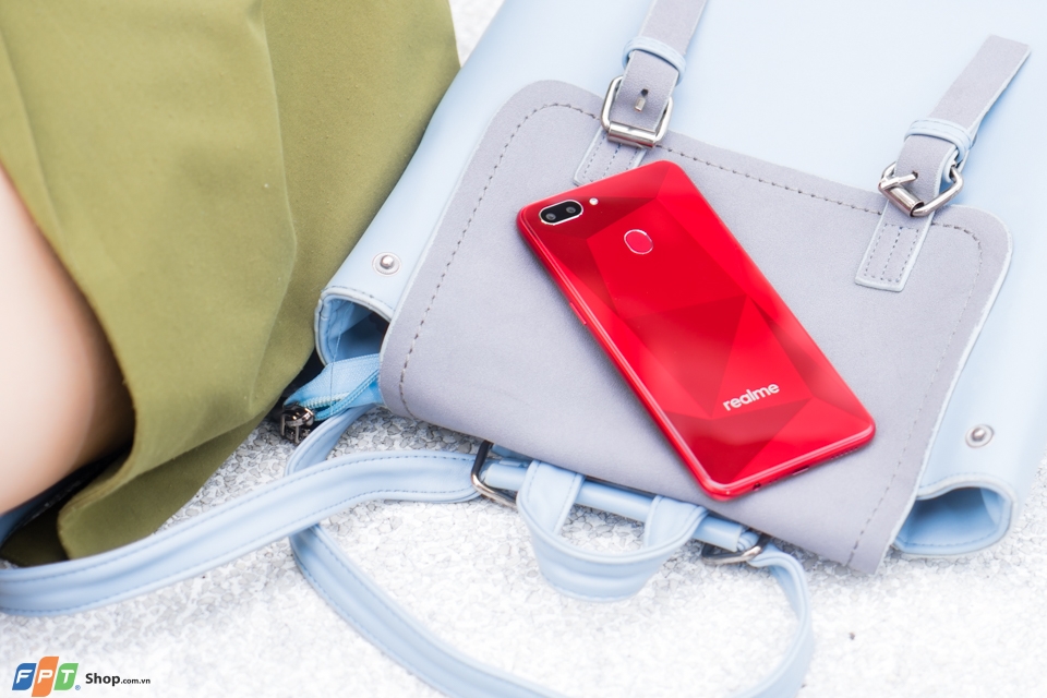 Đánh giá Realme 2 04