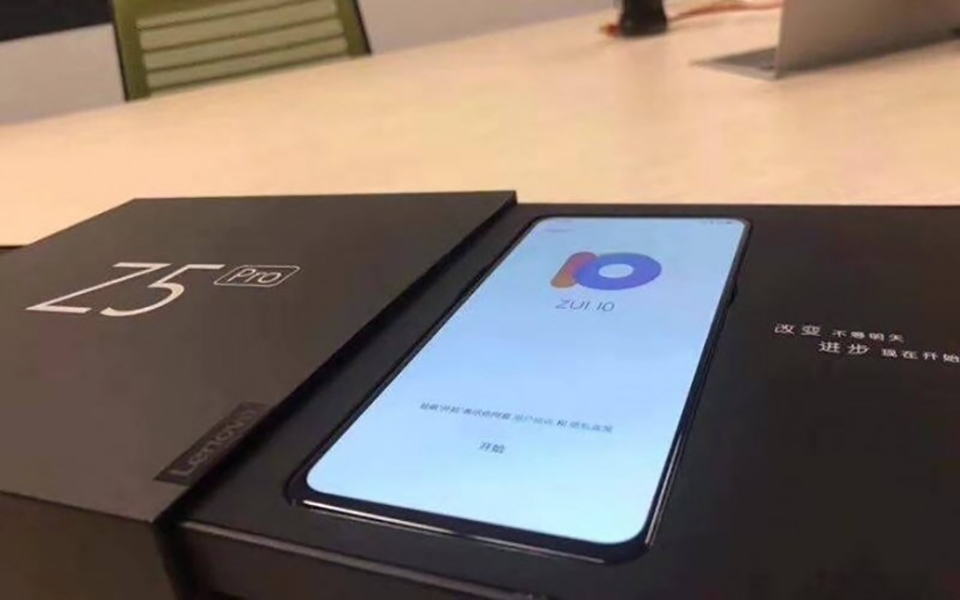 Lenovo Z5 Pro lộ ảnh thực tế Lenovo Z5 Pro lộ ảnh thực tế