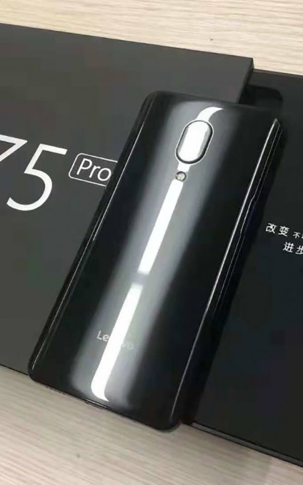 Lenovo Z5 Pro lộ ảnh thực tế (ảnh 1) Lenovo Z5 Pro lộ ảnh thực tế (ảnh 1)