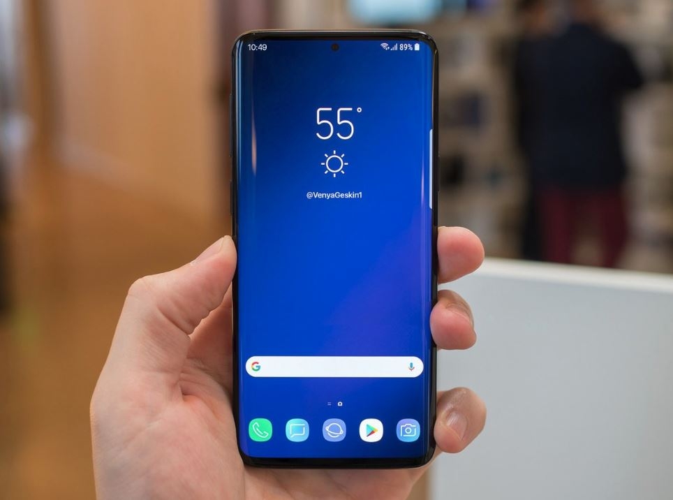 Trên tay Galaxy S10 đẹp và chân thực đáng kinh ngạc 1
