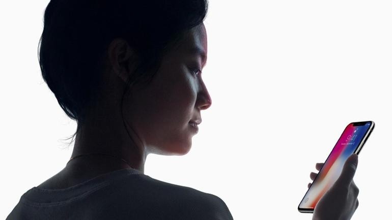 Apple sẽ tiếp tục hoàn thiện Face ID trên iPhone 2019 2 Apple sẽ tiếp tục hoàn thiện Face ID trên iPhone 2019 2