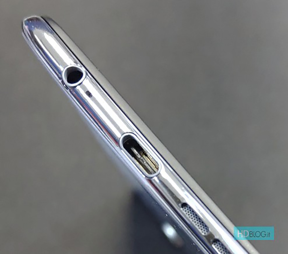 ASUS ZenFone 6 lộ diện (ảnh 8) ASUS ZenFone 6 lộ diện (ảnh 8)