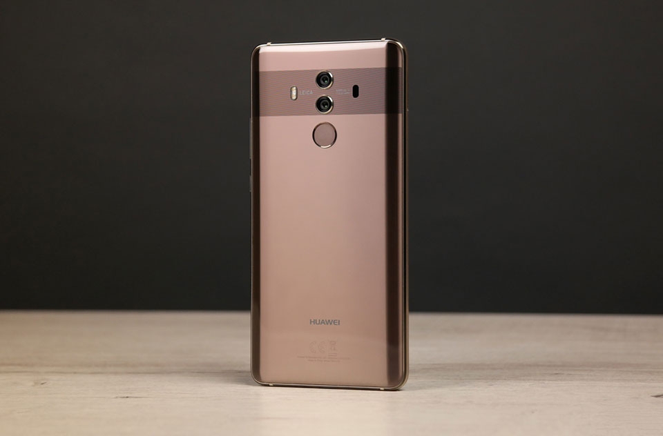 7 smartphone từ năm 2017 vẫn rất đáng mua