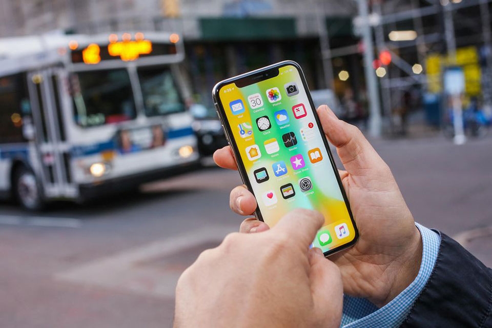 iPhone XR vs iPhone X