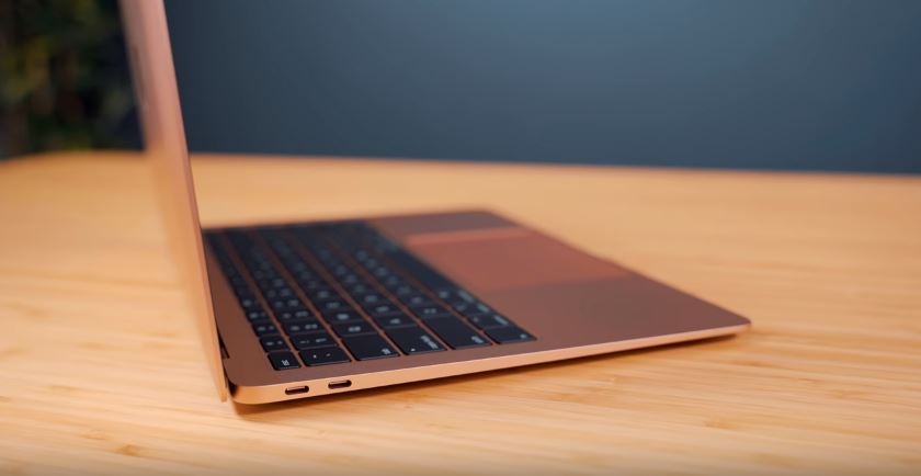 Mở hộp và trên tay MacBook Air 2018: Siêu mỏng, nhẹ và có Touch ID