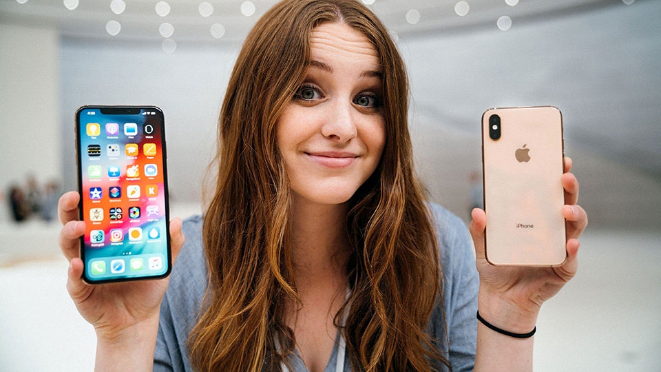 Bạn có nên mua iPhone XS Max hay không?