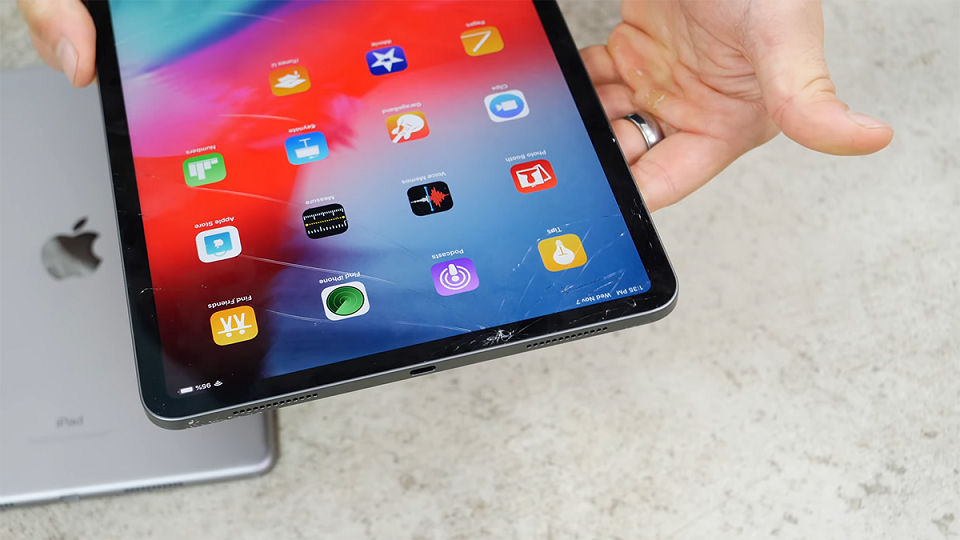 Tra tấn iPad Pro 2018 (ảnh 3) Tra tấn iPad Pro 2018 (ảnh 3)