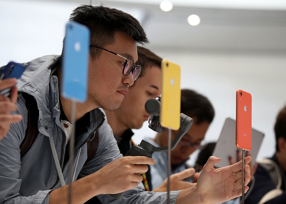 Vì sao nên mua iPhone XS hơn iPhone XR?