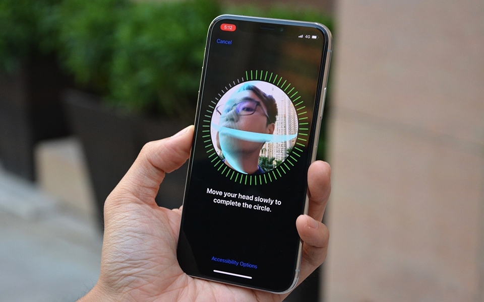 Những khác biệt lớn của iPhone XS Max so với iPhone cũ 12