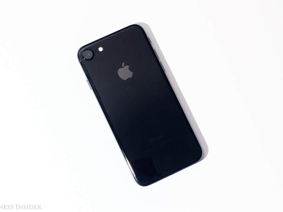Đi tìm chiếc iPhone đáng mua nhất thị trường năm 2018 4
