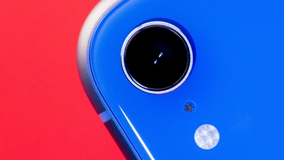 Ngắm nhìn iPhone XR cận cảnh với từng chi tiết nhỏ nhất 18