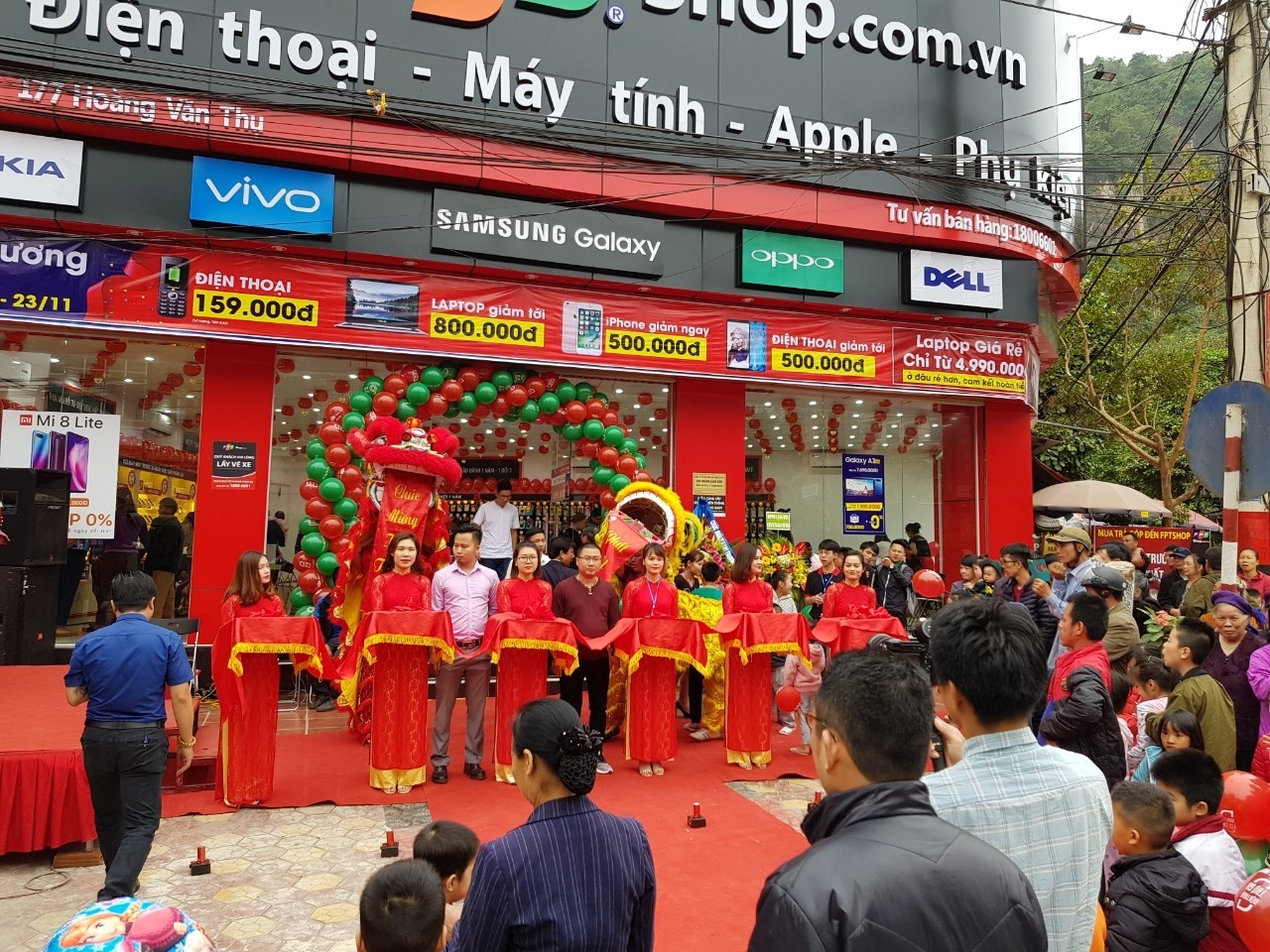 Laptop giá rẻ chỉ từ 4,49 triệu tại FPT Shop 177 Hoàng Văn Thụ, Lạng Sơn