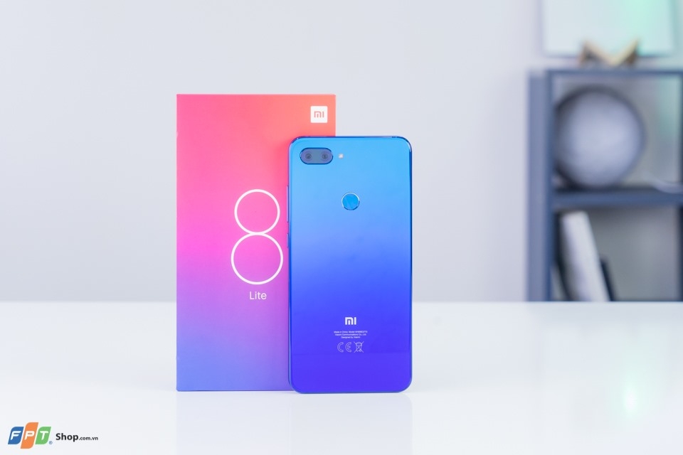 Nên chọn Xiaomi Mi 8 Lite 128GB hay Pocophone F1? (ảnh 2)