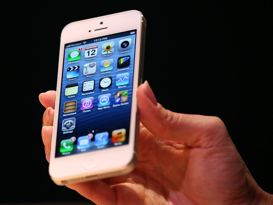 Đã đến lúc người dùng iPhone 6s trở về trước nên cân nhắc “lên đời” iPhone mới 5