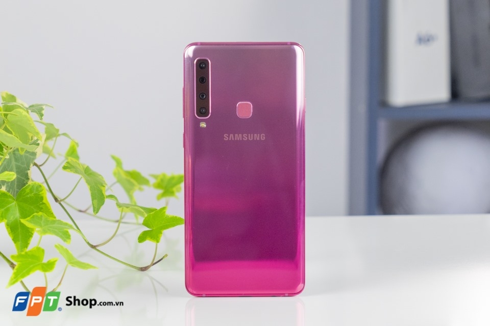 Giải mã sức hút của Galaxy A9 (2018)