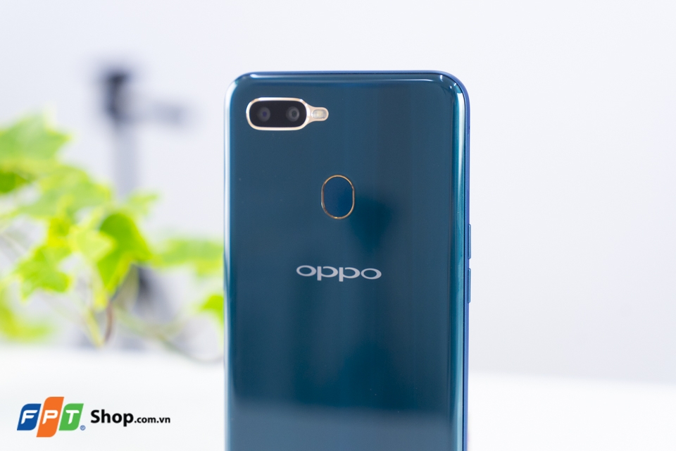 OPPO A7: Vẻ ngoài thời trang kết hợp khả năng giải trí đa phương tiện! (ảnh 7) OPPO A7: Vẻ ngoài thời trang kết hợp khả năng giải trí đa phương tiện! (ảnh 7)