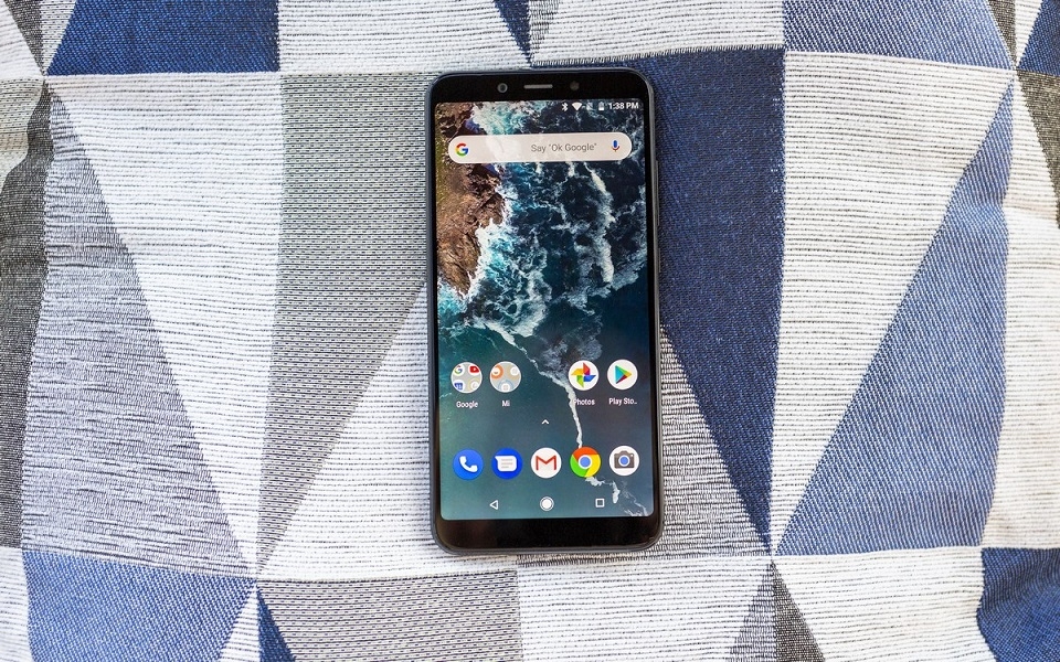 Xiaomi Mi A2: Smartphone rẻ nhất trang bị chip Snapdragon 660! (ảnh 1)