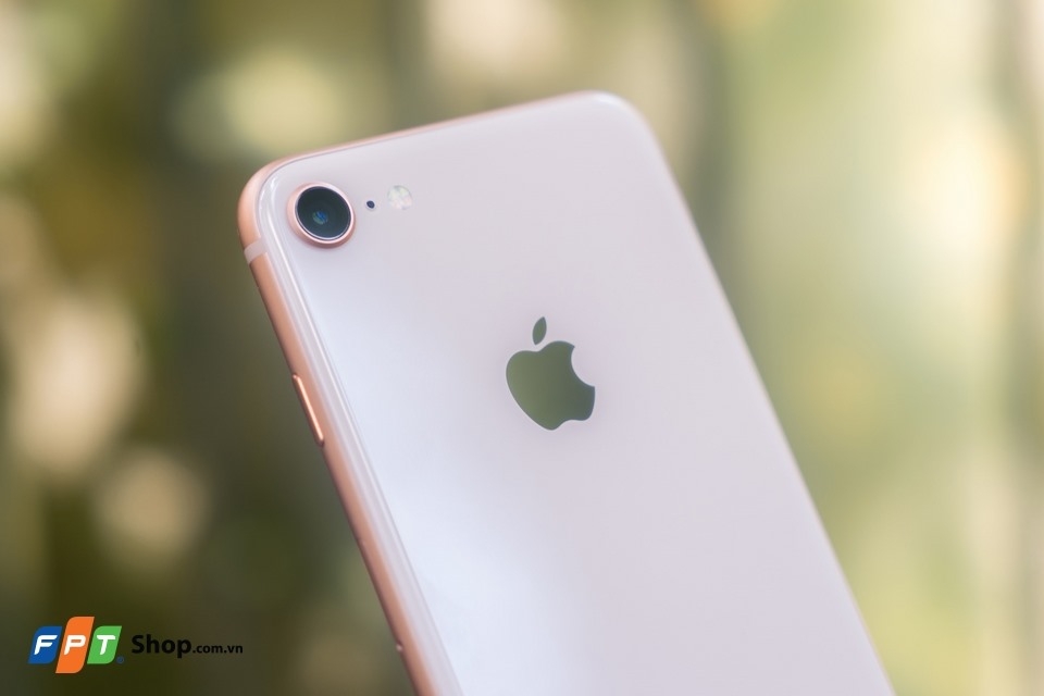 5 chiếc iPhone chính hãng rẻ nhất FPT Shop cho mùa mua sắm cuối năm 5