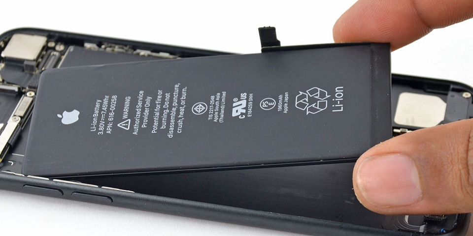Chương trình thay pin cho iPhone cũ giá 29 USD sắp kết thúc
