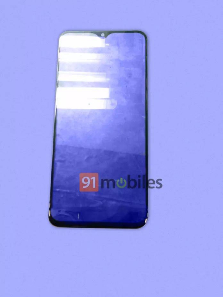 Mặt trước Galaxy M20