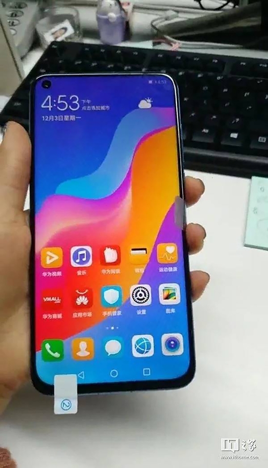 Huawei Nova 4 lộ ảnh thực tế (ảnh 2) Huawei Nova 4 lộ ảnh thực tế (ảnh 2)