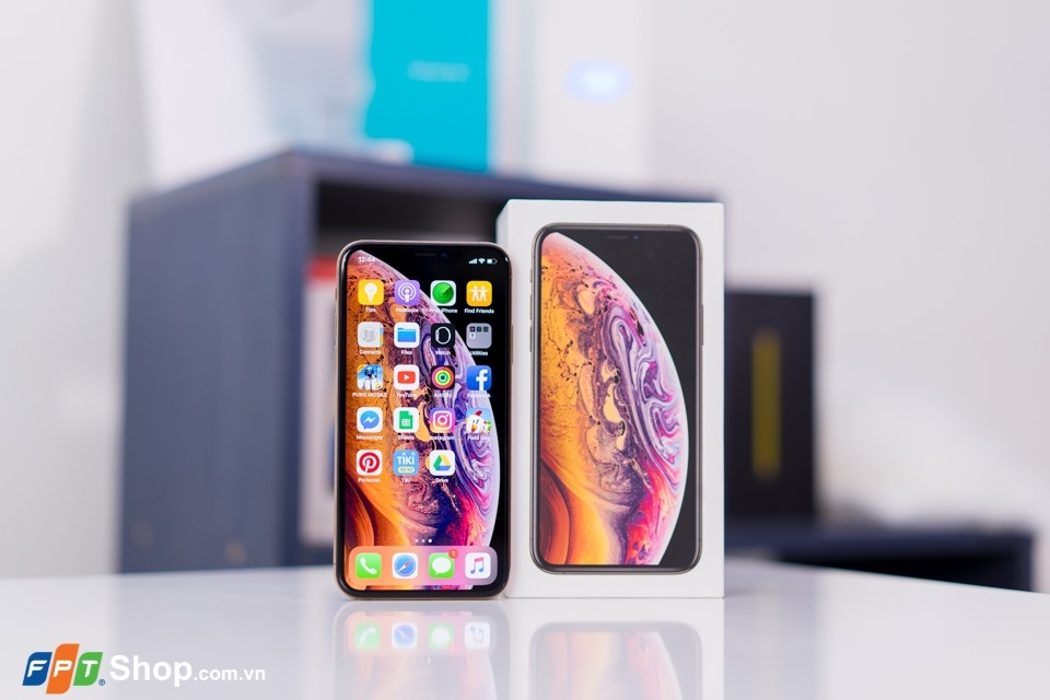 6 smartphone cao cấp nổi bật nhất thị trường Việt 2018 5
