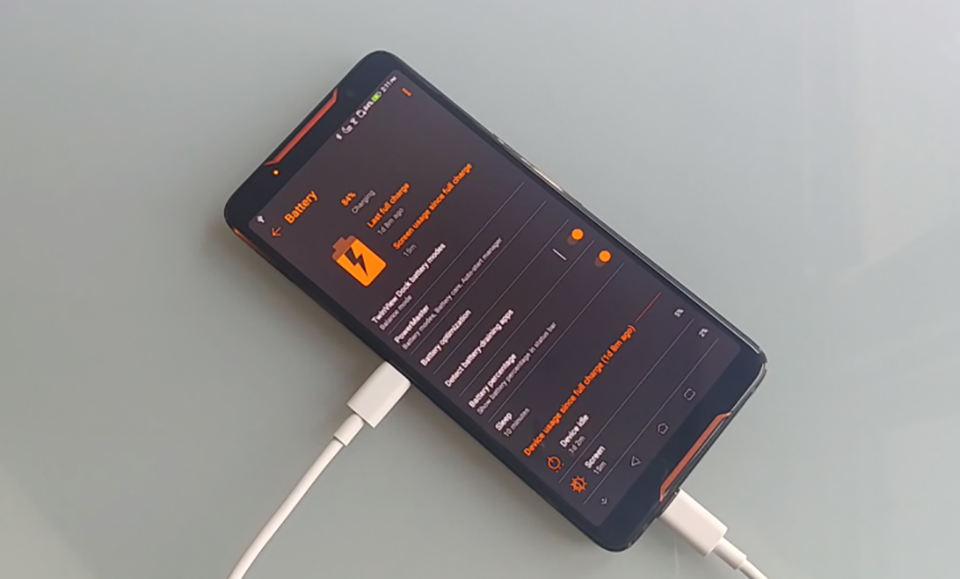 ROG Phone có thể tự sạc cho chính mình? ROG Phone có thể tự sạc cho chính mình?