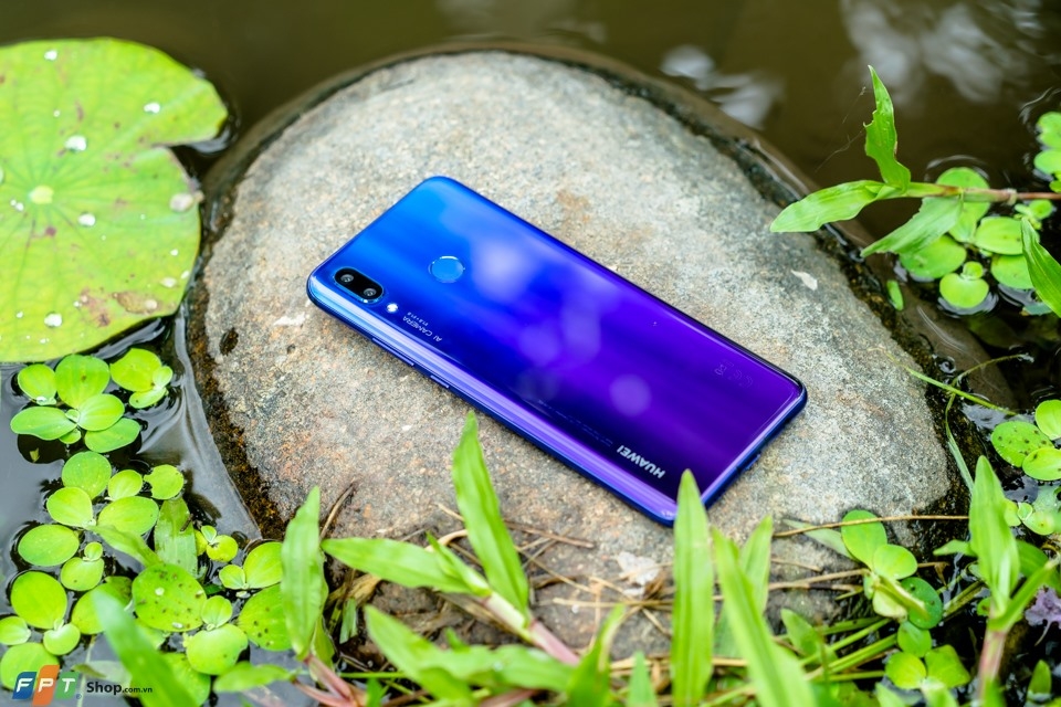Huawei Nova 3: Trải nghiệm smartphone cao cấp với mức giá hợp lý! (ảnh 2)