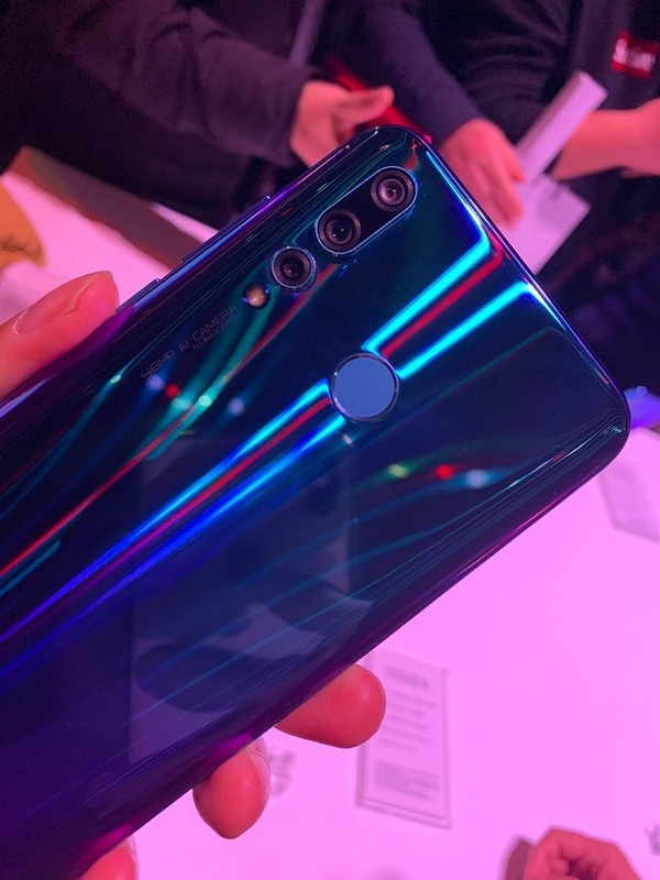 Huawei Nova 4