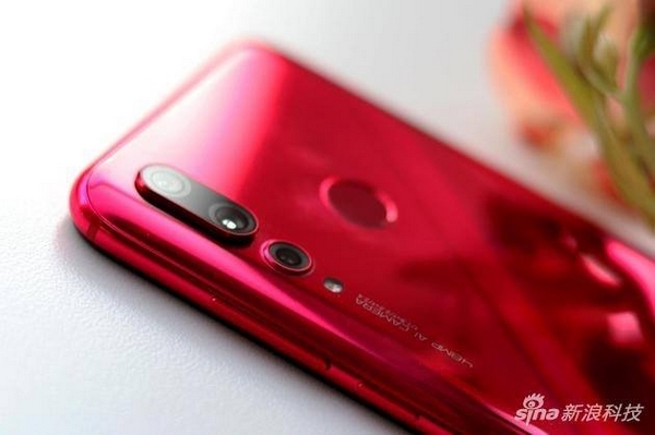 Huawei Nova 4 Huawei Nova 4