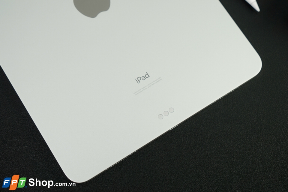 Trên tay iPad Pro 11 08