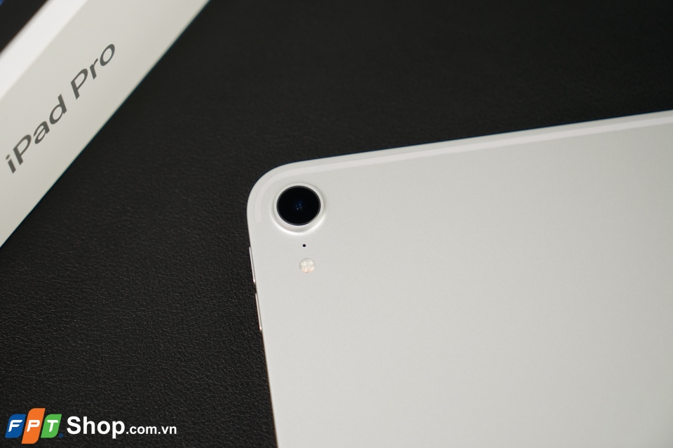 Trên tay iPad Pro 11 17
