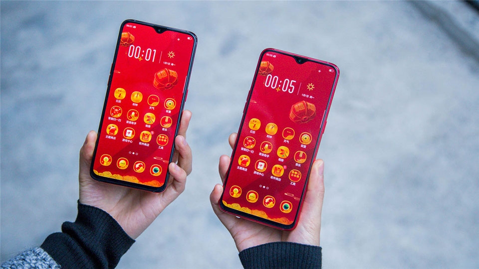 OPPO R17 và R17 Pro New Year's Edition OPPO R17 và R17 Pro New Year's Edition