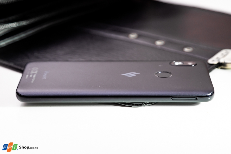 Mở hộp Vsmart Joy 1 14