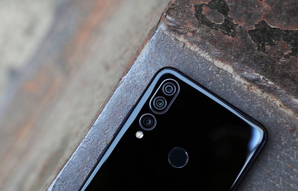 Lenovo Z5s Lenovo Z5s