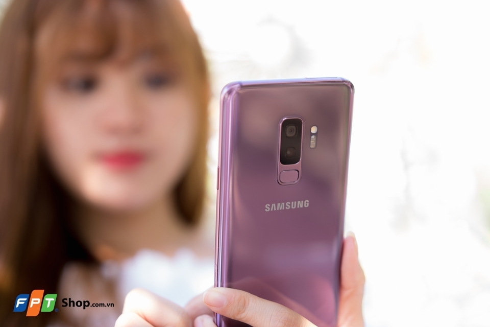 Galaxy S9 và Galaxy S9 +