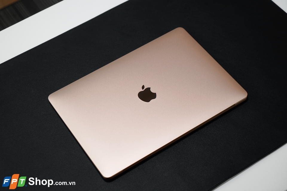 Đánh giá Macbook Air 2018 01