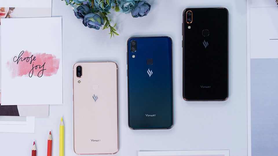 So sánh Vsmart Active 1+ và Realme 2 Pro 04