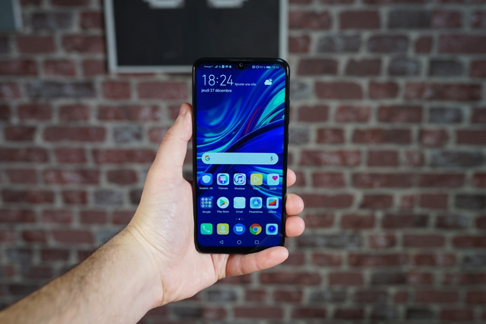 Huawei P Smart 2019 ra mắt (ảnh 2) Huawei P Smart 2019 ra mắt (ảnh 2)