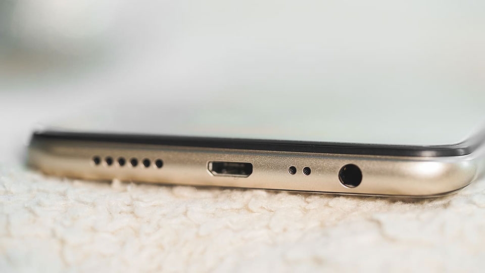 OPPO A7 OPPO A7