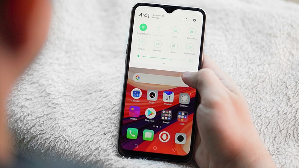 OPPO A7 OPPO A7