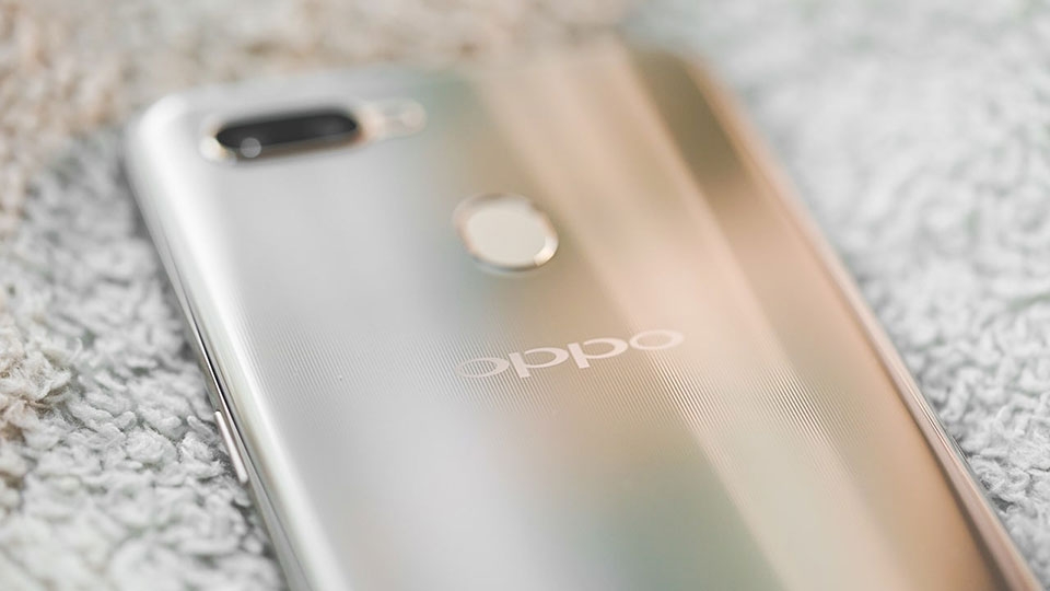 OPPO A7 OPPO A7